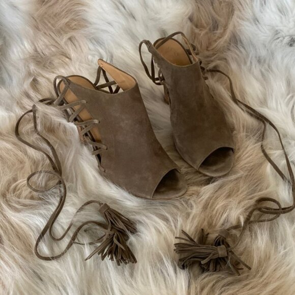 Banana Republic Hello Sole Mate open-toe suede leather booties size 7.5 - Picture 1 of 15